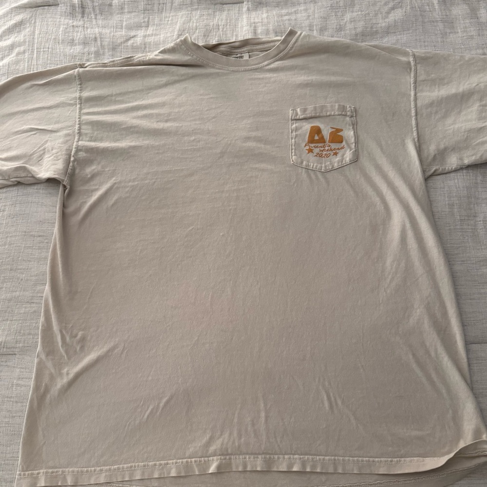 UT Delta Zeta Beige T-Shirt with Pocket